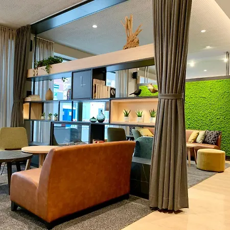 Zeitwohnhaus Suite-hotel & Serviced מלון ארלנגן