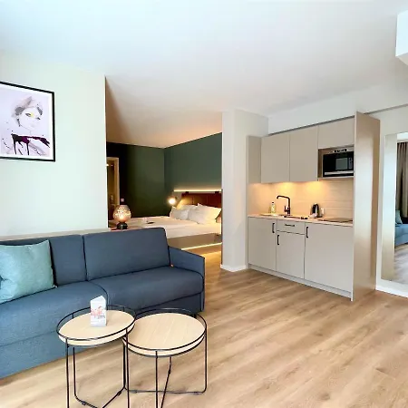 Zeitwohnhaus Suite-hotel & Serviced מלון