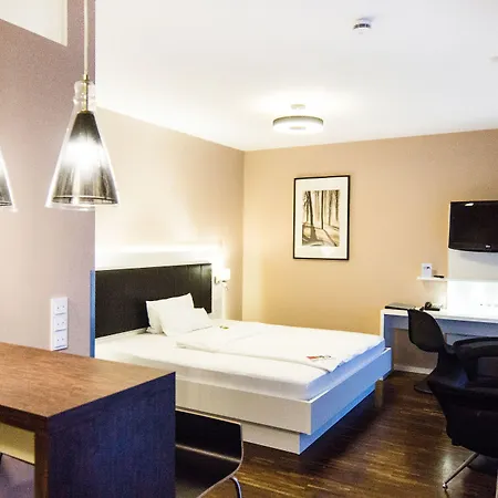 Zeitwohnhaus Suite-hotel & Serviced מלון