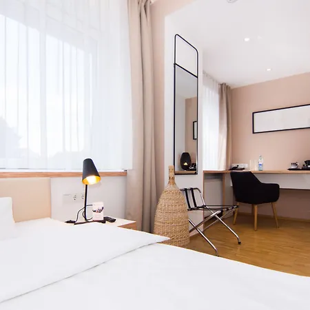 מלון Zeitwohnhaus Suite-hotel & Serviced ארלנגן