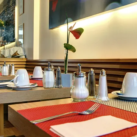 מלון Zeitwohnhaus Suite-hotel & Serviced 3*