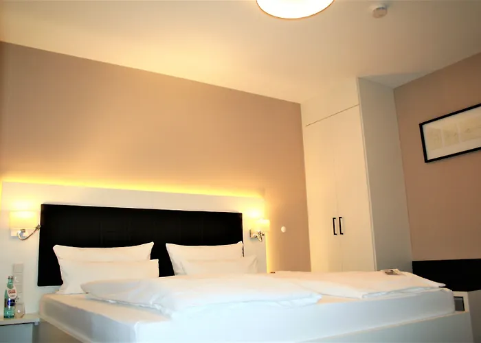 מלון Zeitwohnhaus Suite-hotel & Serviced ארלנגן