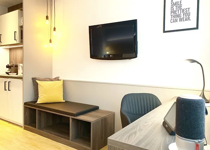 Zeitwohnhaus Suite-hotel & Serviced מלון