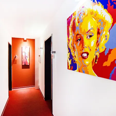 Hotel Zeitwohnhaus Suite-hotel & Serviced 3*