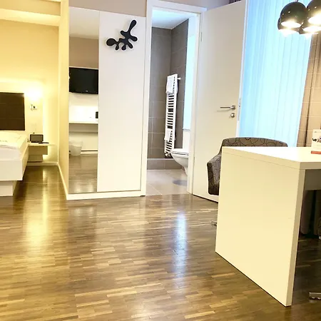Zeitwohnhaus Suite-hotel&serviced Hotel 3*